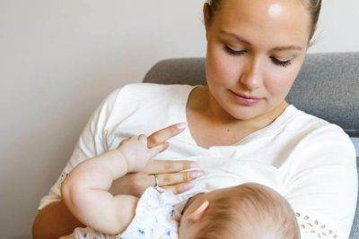Прикладываем малыша к груди: пошаговый алгоритм