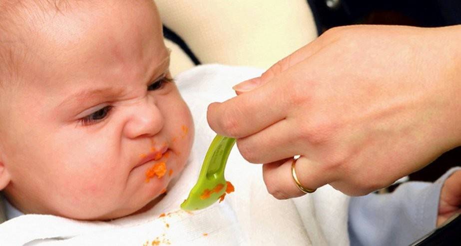 Понос и рвота у ребёнка: что делать, чем кормить, как остановить