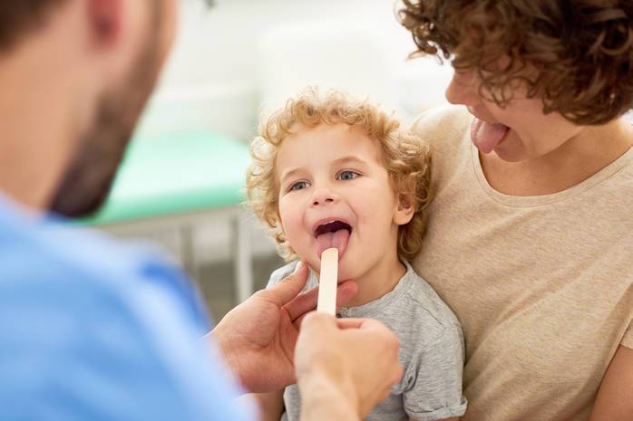 Почему у ребенка запах ацетона изо рта, лечение
