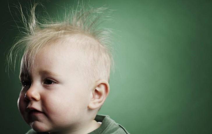 У ребенка плохо растут волосы: причины и что делать