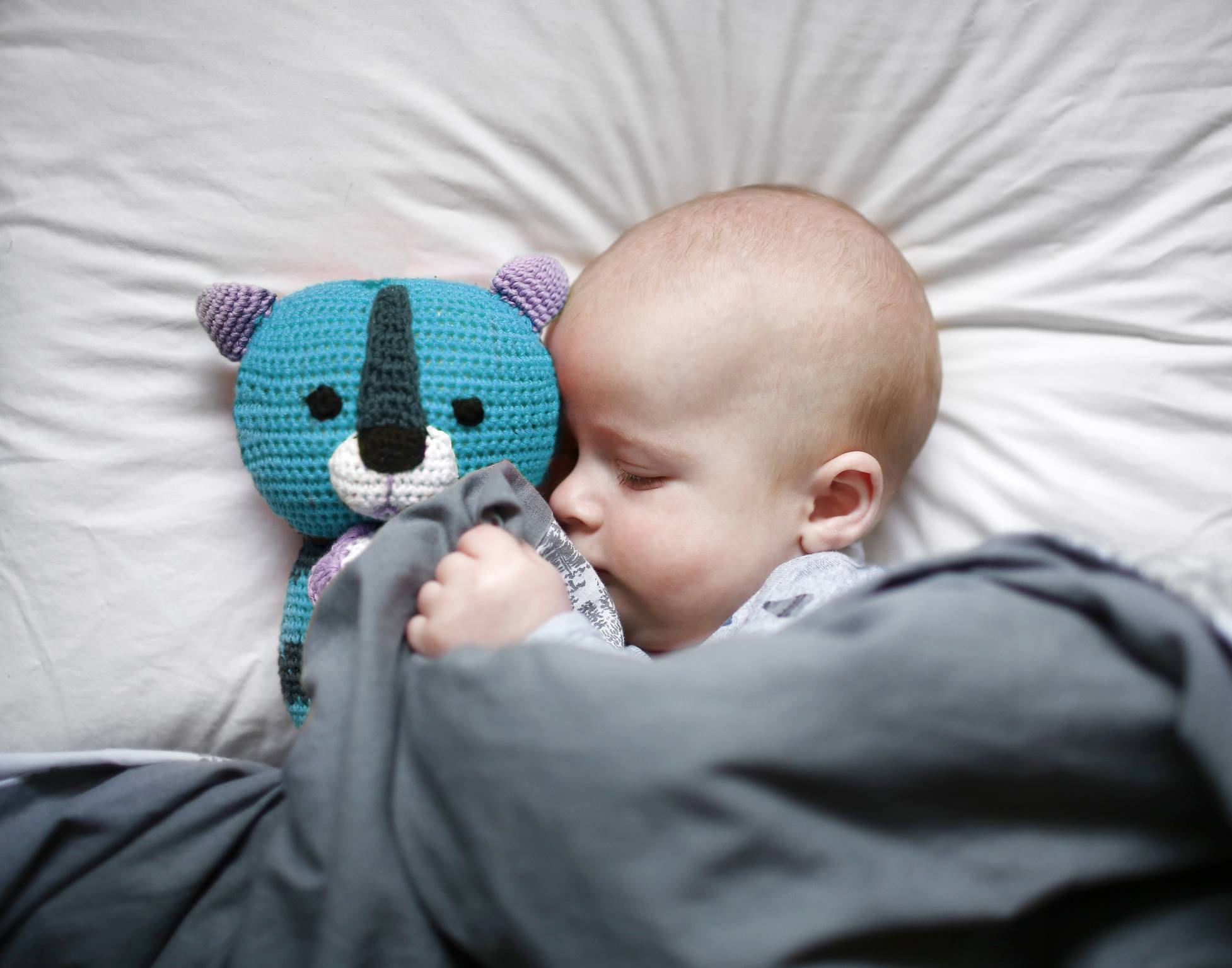 Помехи для нормального дневного сна у детей в возрасте двух месяцев