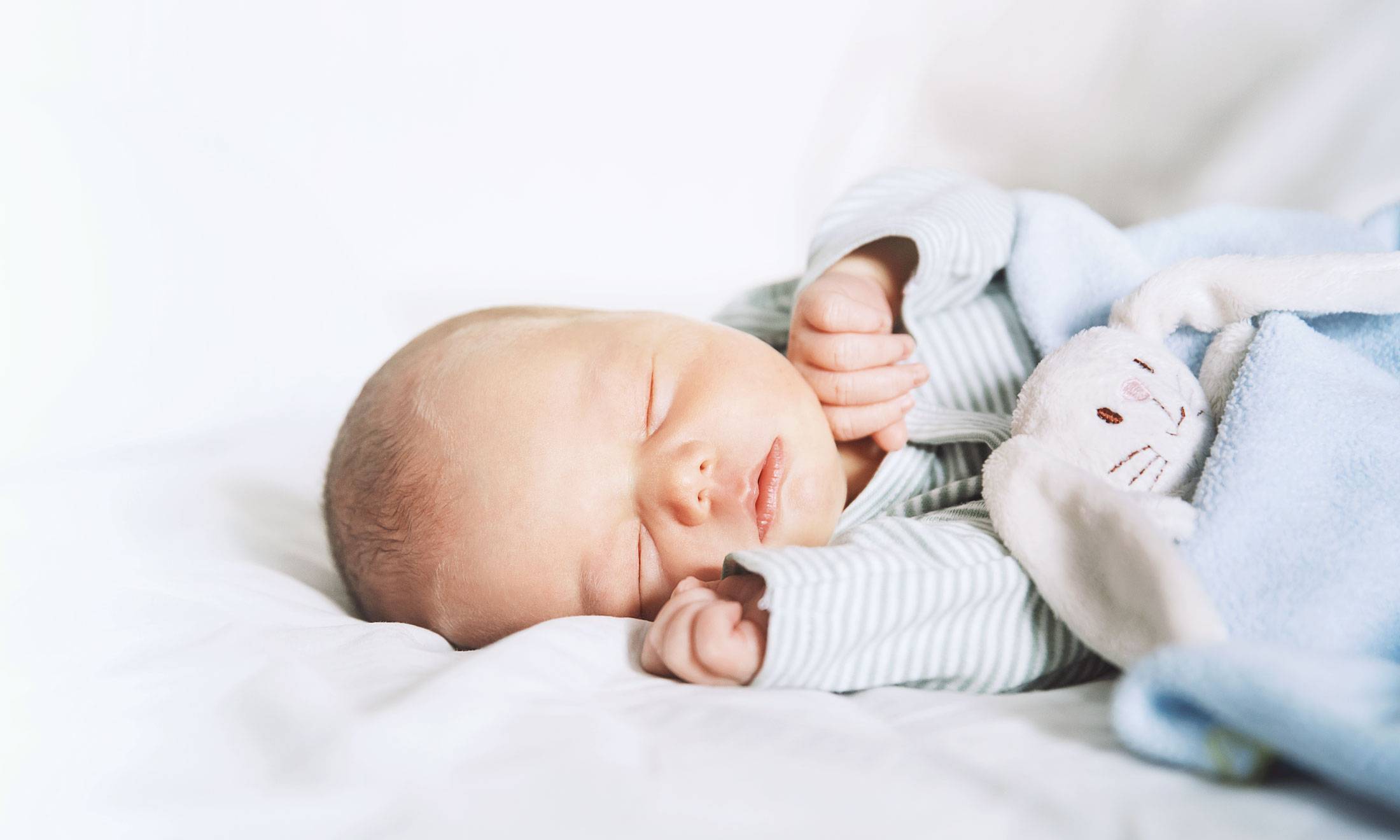 Новорожденный спит больше 5 часов