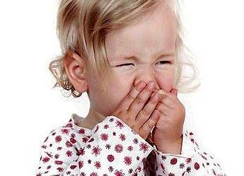 Почему может возникнуть запах гнили изо рта у ребенка?
