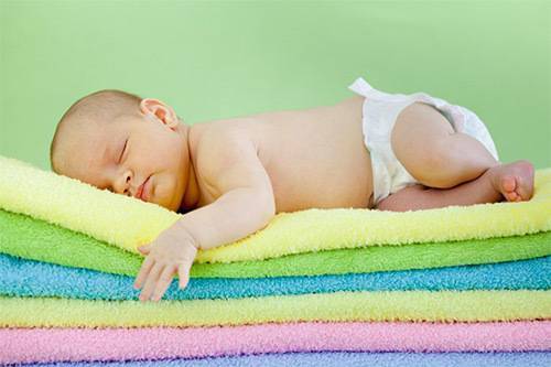 Как укачать новорожденного ребенка спать