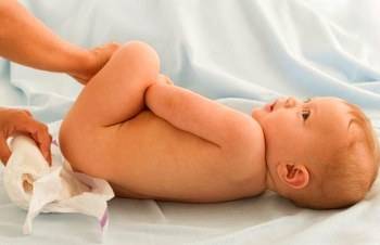 Понос у грудничка при грудном и искусственном вскармливании: что делать, как выглядит, фото поноса у новорожденного ребенка / mama66.ru