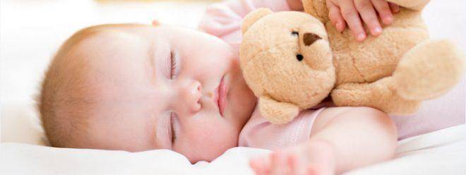 Сон новорожденного: можно ли новорожденному спать на животе, на спине, на боку