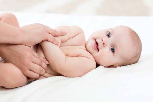 Массаж для новорожденных: массаж для крохи в домашних условиях.