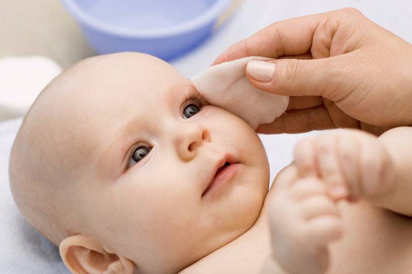 Жировики на лице у ребенка: фото, причины, лечение