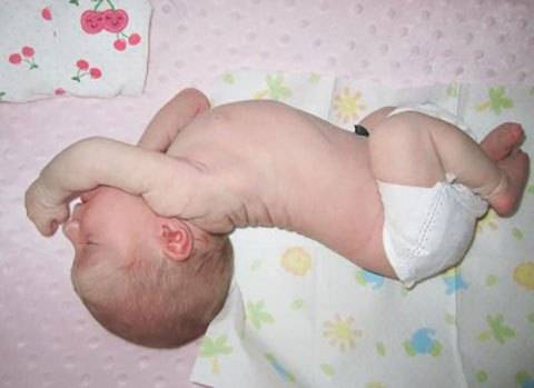 Ребенок постоянно кряхтит и тужится - ребенок во сне постоянно кряхтит - запись пользователя евгения (diamond_girl-evgenua) в сообществе здоровье новорожденных в категории сон новорожденного - babyblog.ru