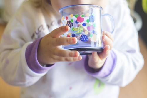 Как приучить ребенка питьь воду? - запись пользователя настюшка (nirana) в сообществе питание новорожденного в категории всё о питье: соки, чаи, кефир, компотики, водичка - babyblog.ru