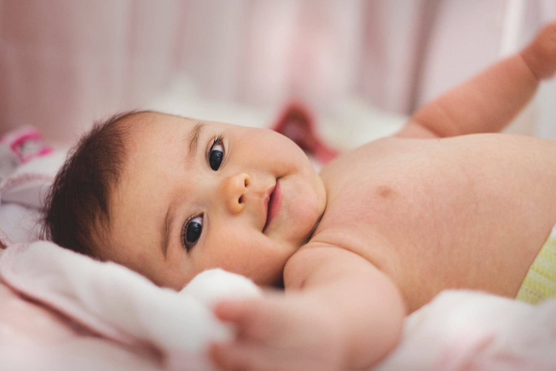 Икота у новорожденных: как помочь