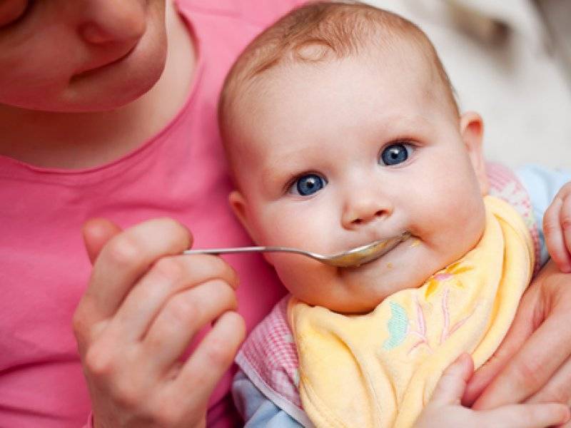 Сколько должен съедать ребенок в 5 месяцев