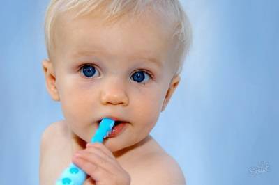 Когда начинать чистить зубы ребенку. как чистить зубы ребенку в год