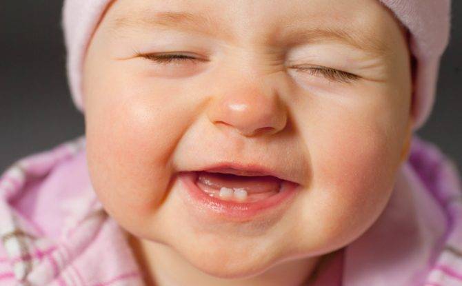 Сколько зубов должно быть у ребенка в 1 год и до одного года