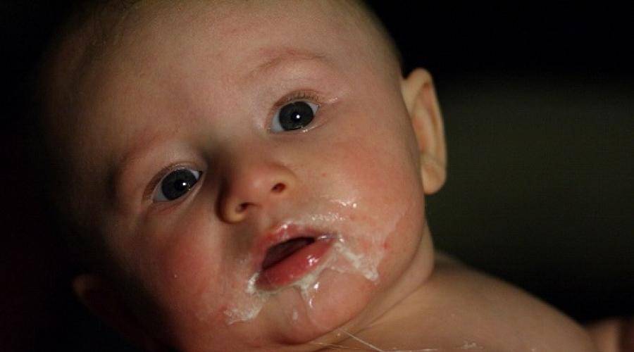 Срыгивание желтым у малыша в 2 месяца - запись пользователя настя (id1659165) в сообществе здоровье новорожденных в категории срыгивание - babyblog.ru
