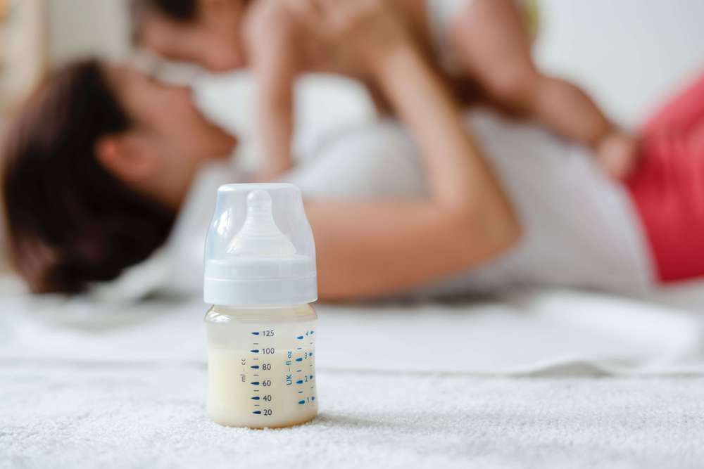 Надо ли будить ребёнка (новорожденного, грудничка) для кормления | nashy-detky.com.ua