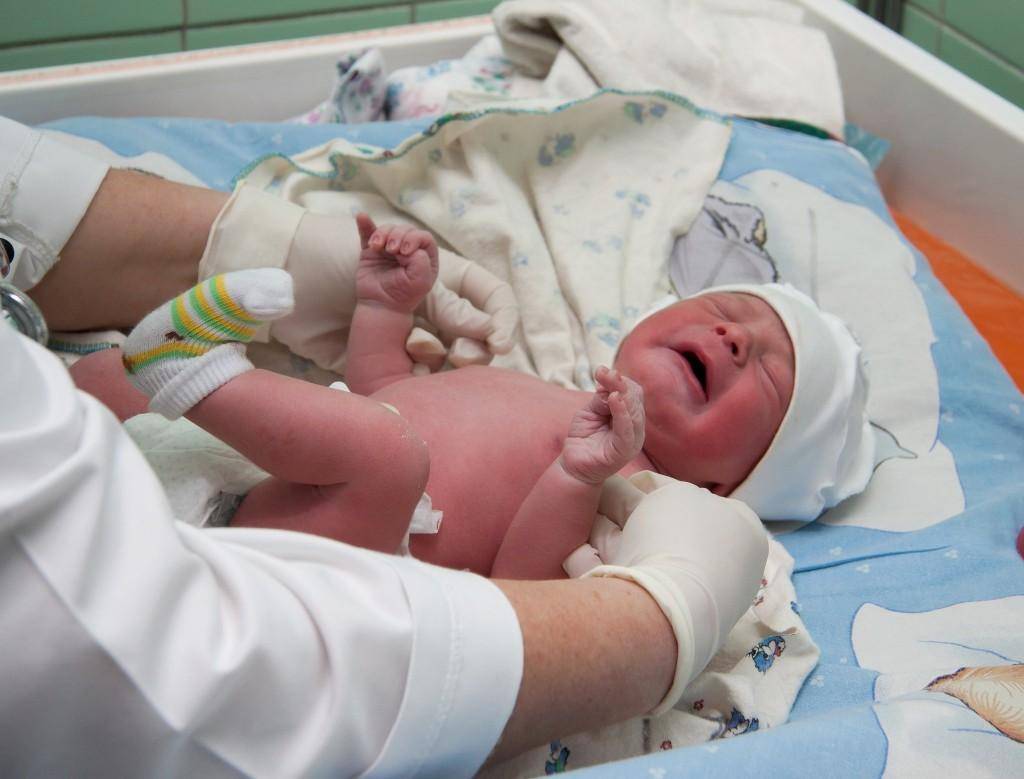 Скрининг новорожденных: виды и сроки проведения