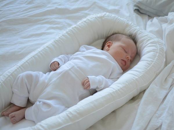 Приспособления для сна новорожденного) - кокон для сна новорожденного - запись пользователя к@тя (k_tya) в сообществе выбор товаров в категории манежи - babyblog.ru
