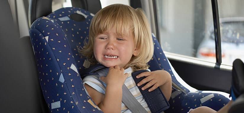 Ребенка укачивает в машине: что делать, чтобы спасти от тошноты