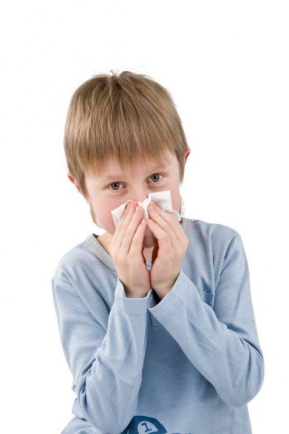 Почему у ребёнка идёт кровь из носа: причины и профилактика