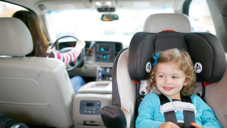 Ребенка укачивает в машине — что делать у детей до 1 года