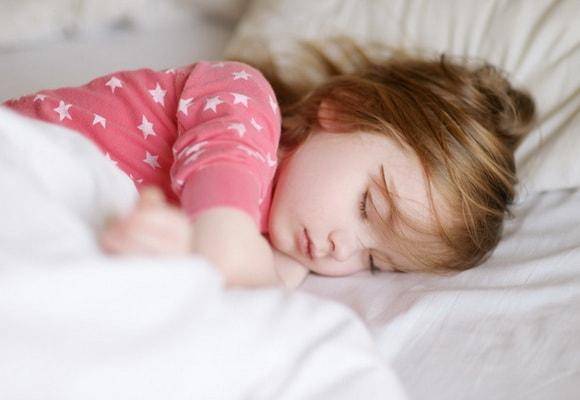 Учим ребенка спать отдельно – на бэби.ру!