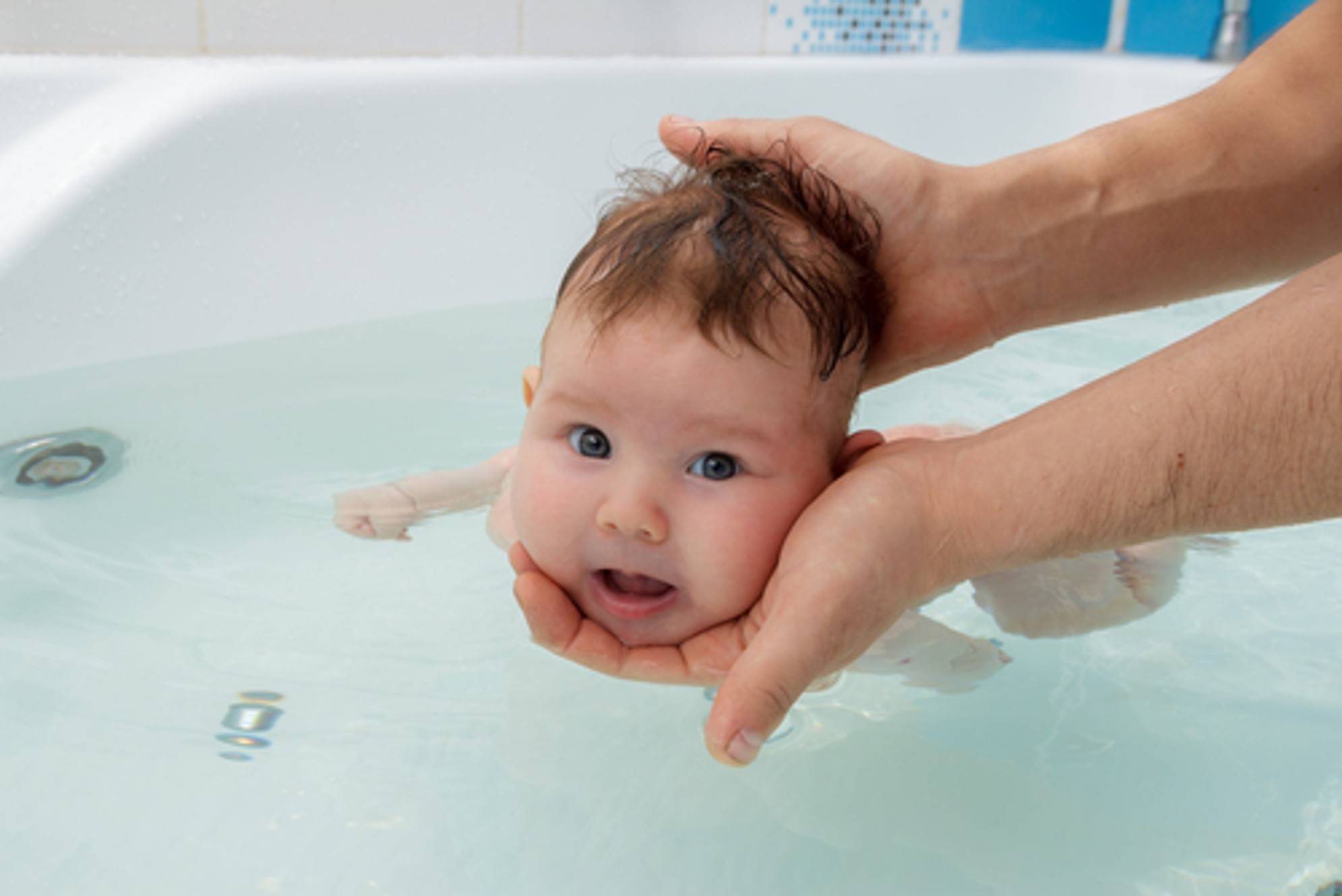 Что нужно знать о купании новорожденного