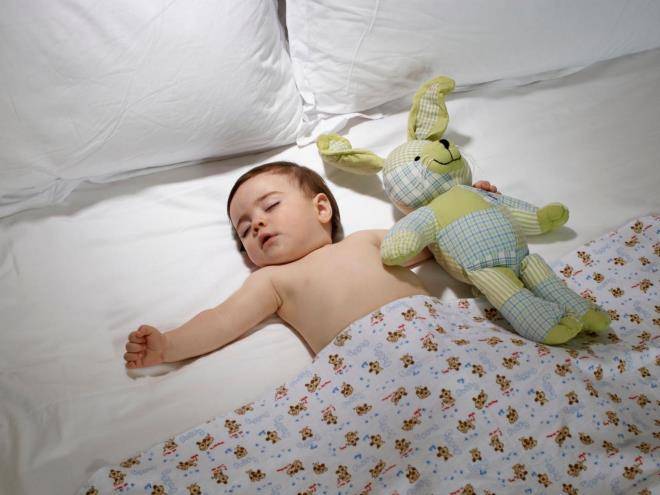 Укладываем спать новорождённого без стресса: 7 лучших способов