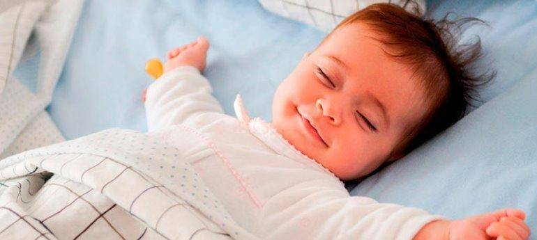 Выбор кроватки для новорожденного – люлька, трансформер или классика?