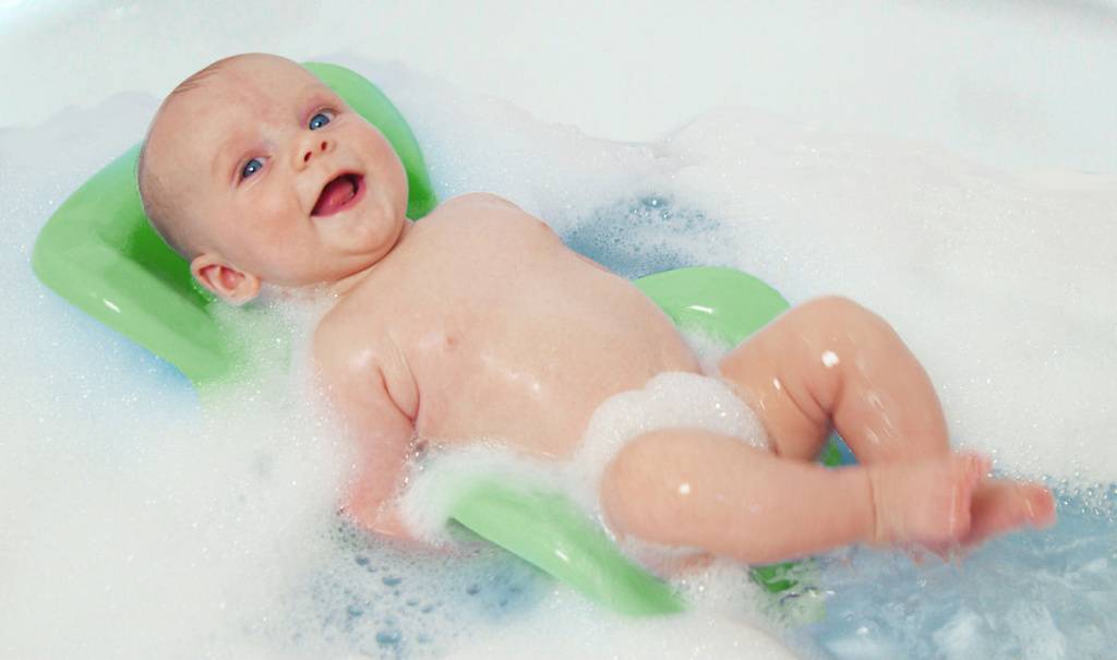 Это полезно знать родителям! как часто нужно купать ребенка до года?