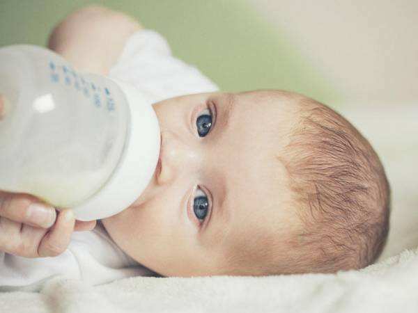 Как узнать болит ли горло у новорожденного горло
