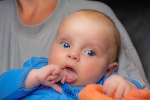 Очень сильно давится!!!!!!!! - грудничок давится слюной во сне - запись пользователя настёныш (bel4isha) в сообществе здоровье новорожденных в категории неврология - babyblog.ru