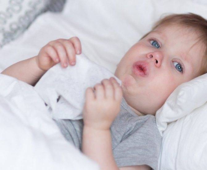 Как остановить сухой навязчивый кашель ночью у ребенка: лечение приступов