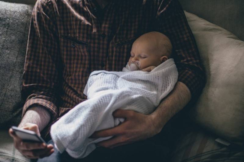 9 эффективных способов быстро успокоить плачущего младенца