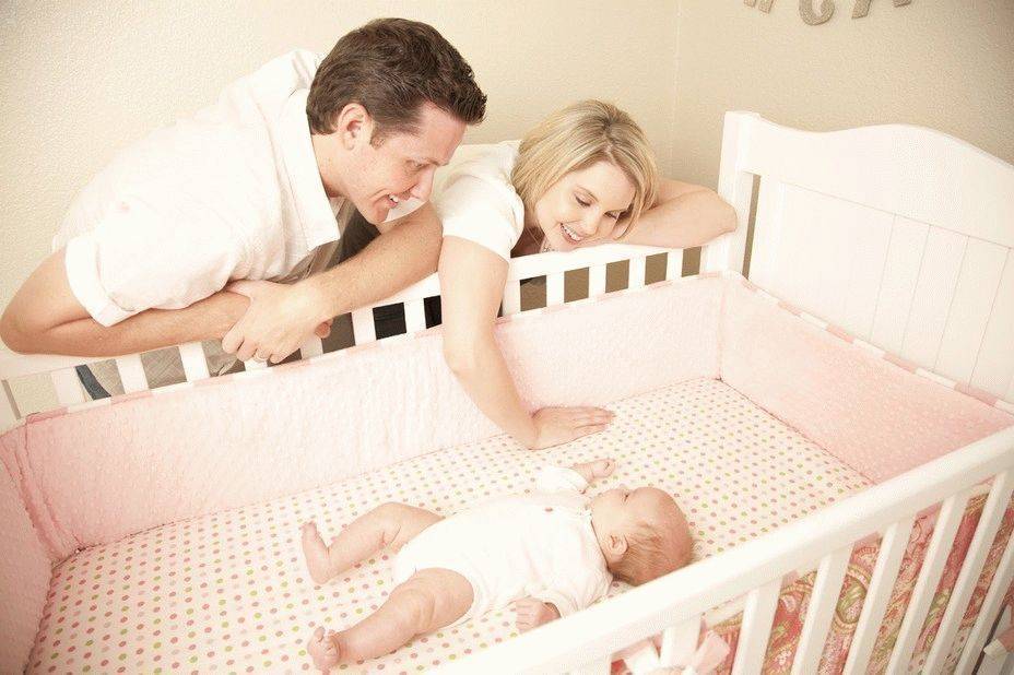 Посоветуйте кроватку для новорожденного
