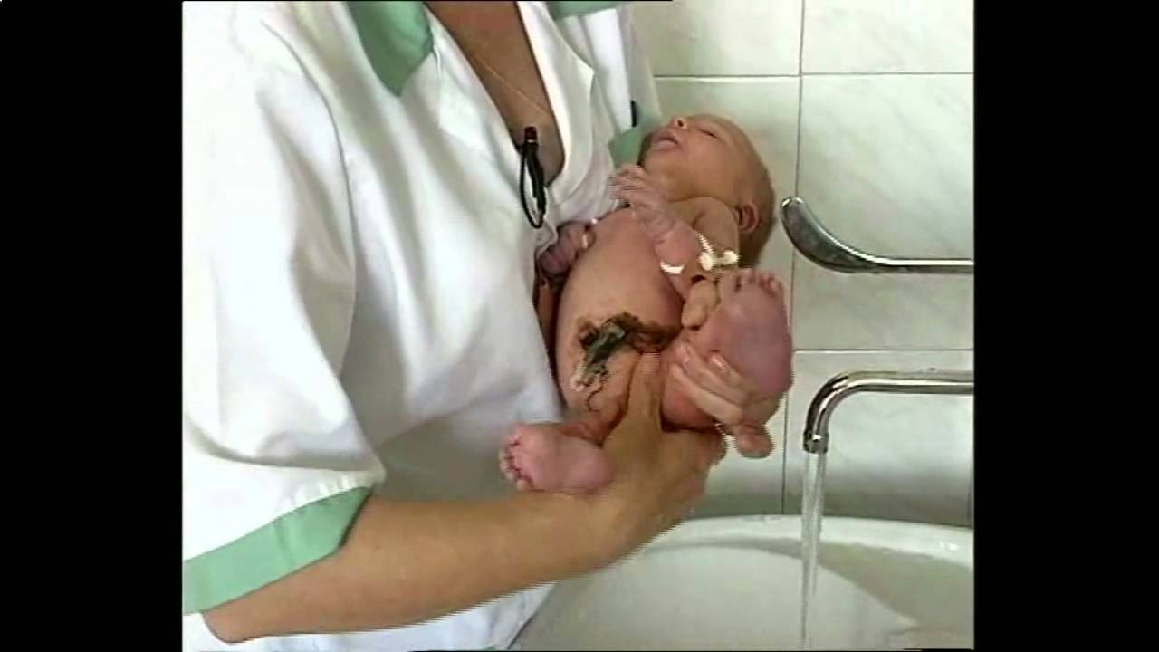 Как подмывать подросшего малыша? - запись пользователя nytta (nytta888) в сообществе здоровье новорожденных в категории гигиена малыша - babyblog.ru